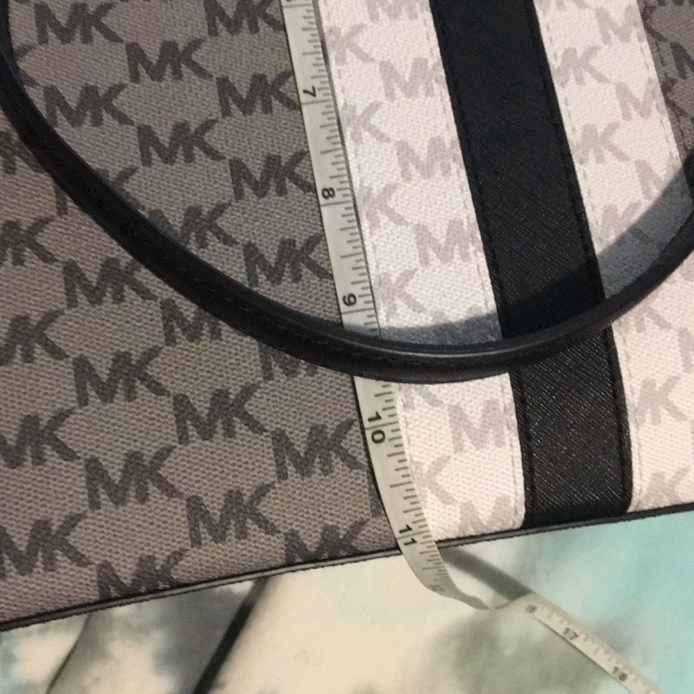 Michael Kors  brand new Morgan tote - Picture 3 of 8